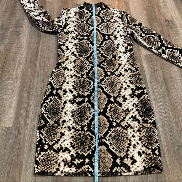 Chic Snake Print Dress - Picture 13 of 14